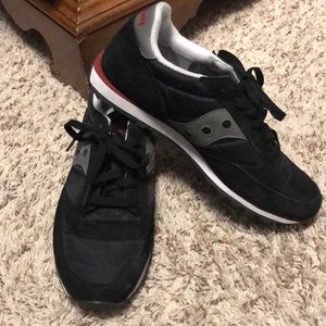 Like New Saucony Jazz black sneakers
